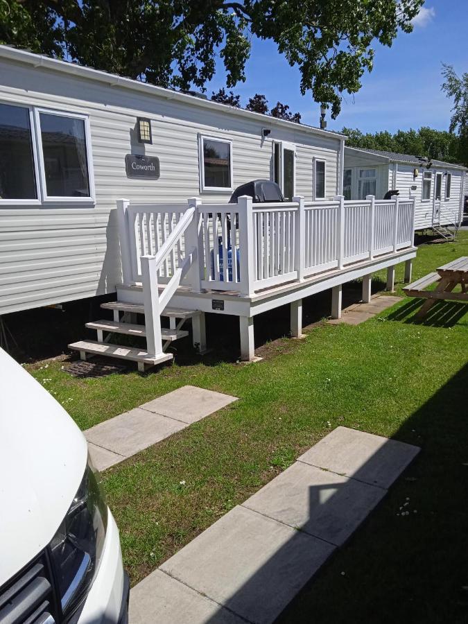 Appartement Chalet, Balcony, Bbq, Sleeps 6, à Lytchett Minster Extérieur photo